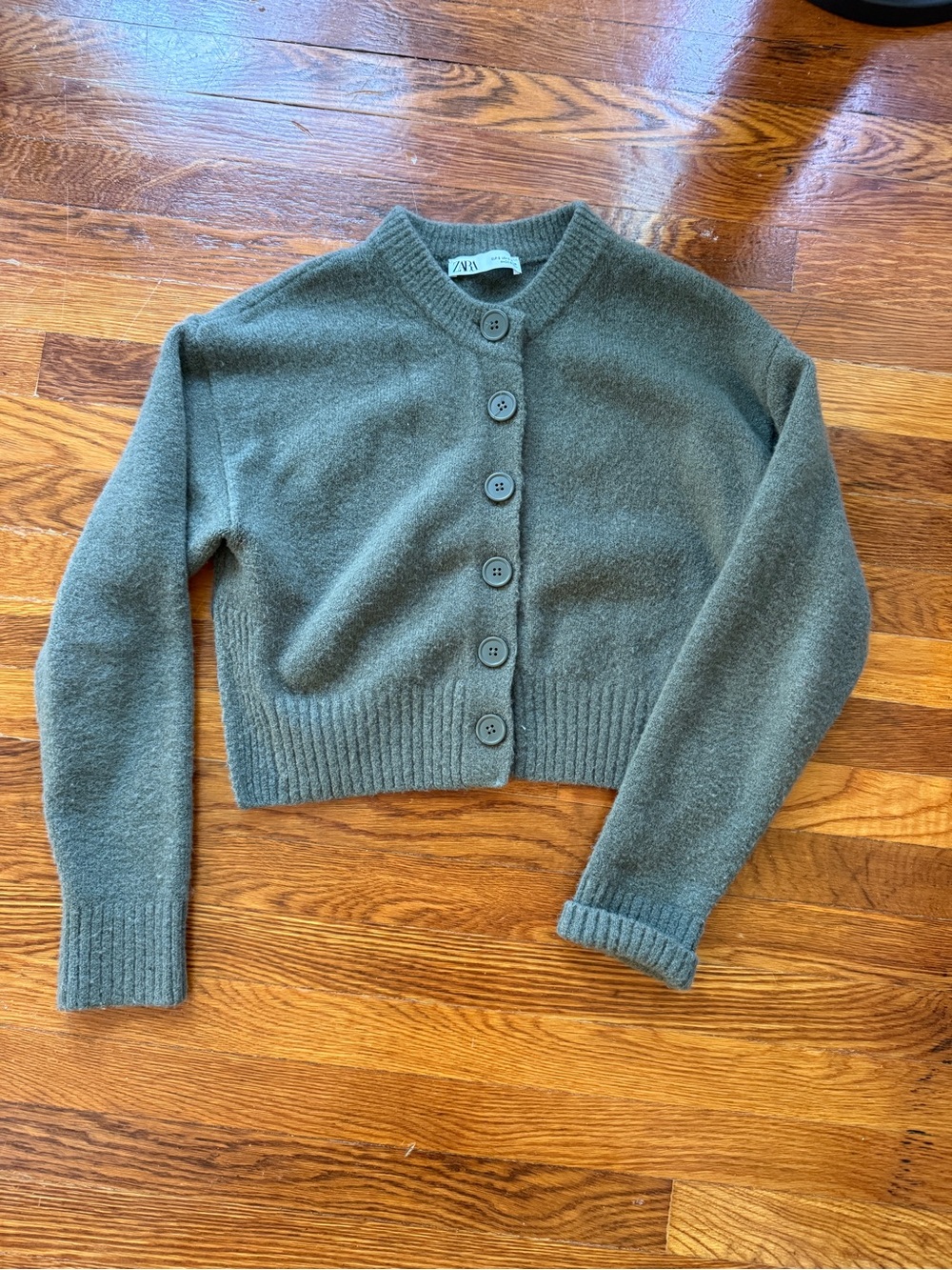 Zara Cropped Button-Up Cardigan in Olive